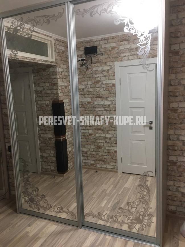 Шкафы для прихожей Пересвет